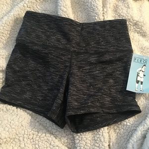 Fleo XS Shorts NWT